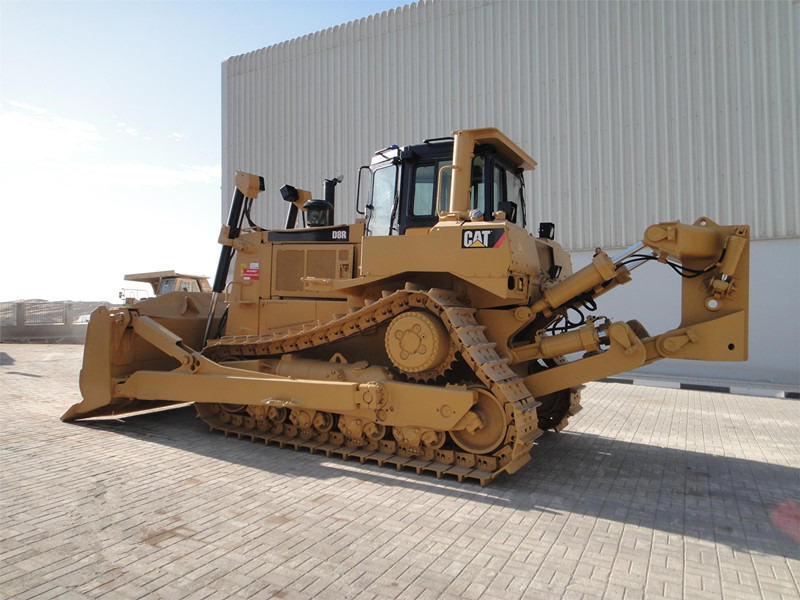 CATERPILLAR D8N - Máy ủi: hình 4 CATERPILLAR D8N - Máy ủi: hình 4