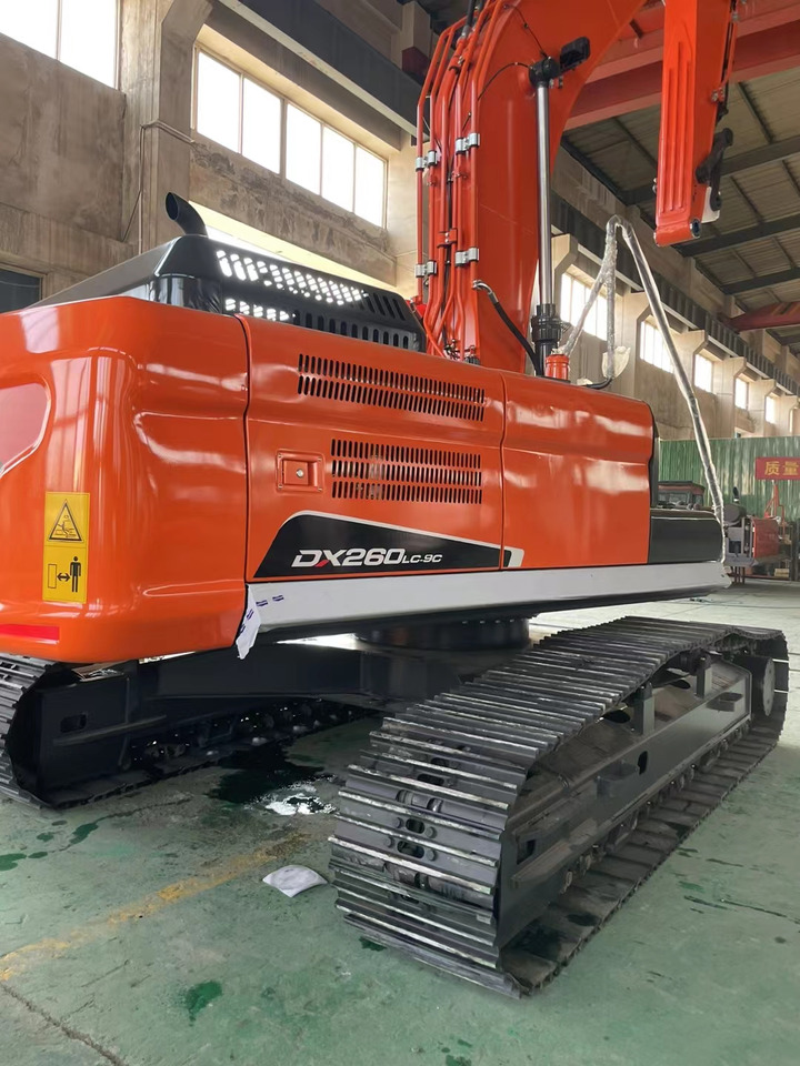 DOOSAN DX230 - Máy xúc bánh xích: hình 1 DOOSAN DX230 - Máy xúc bánh xích: hình 1