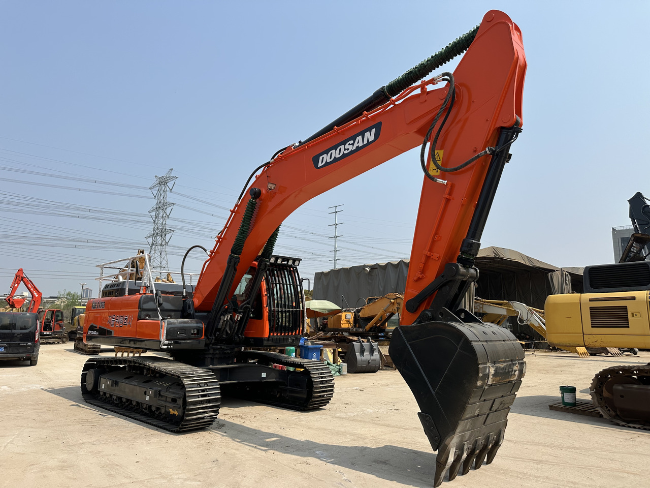 DOOSAN DX340LCA - Máy xúc bánh xích: hình 4 DOOSAN DX340LCA - Máy xúc bánh xích: hình 4