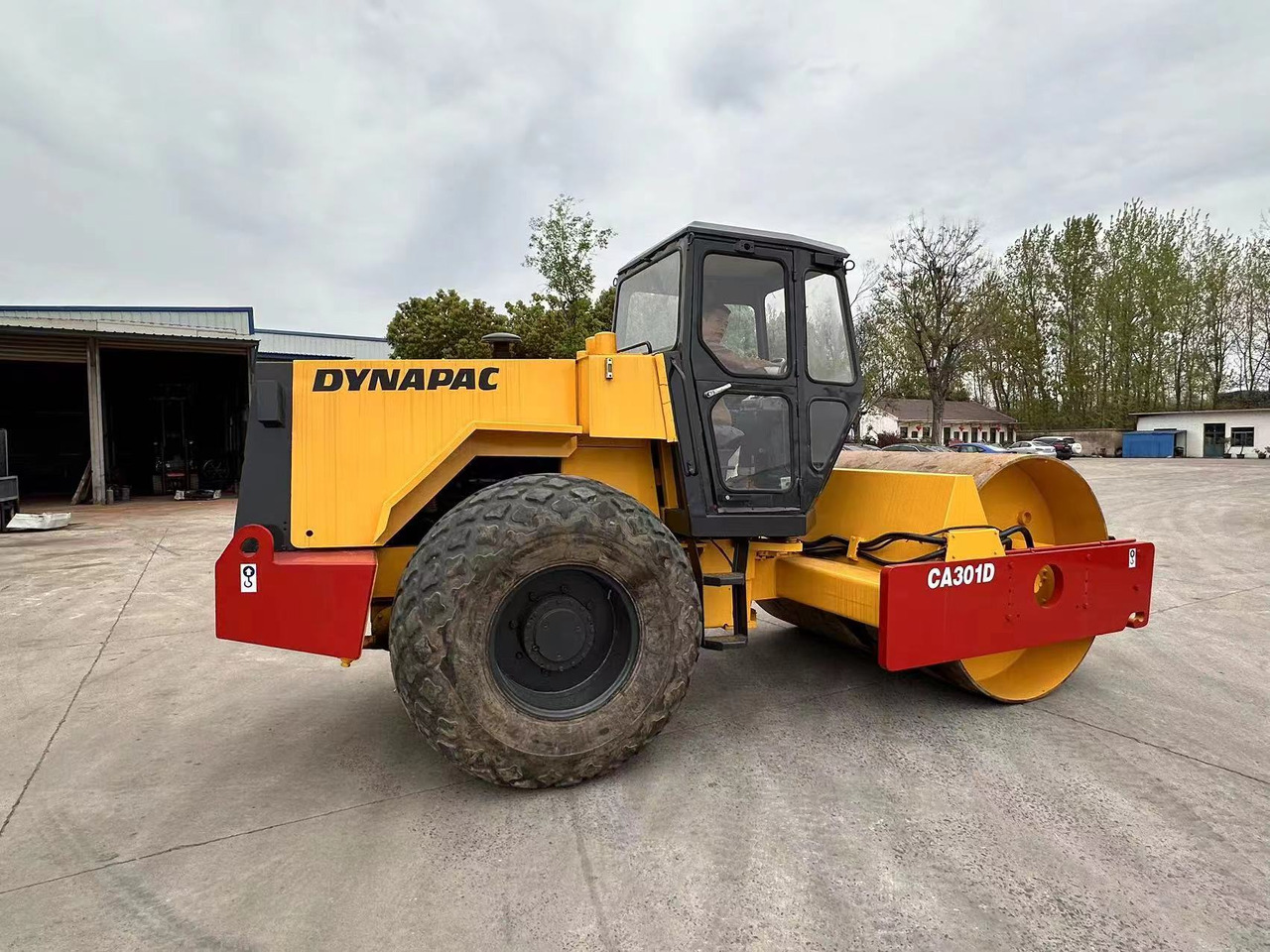 DYNAPAC CA301D - Máy lăn đường: hình 5 DYNAPAC CA301D - Máy lăn đường: hình 5
