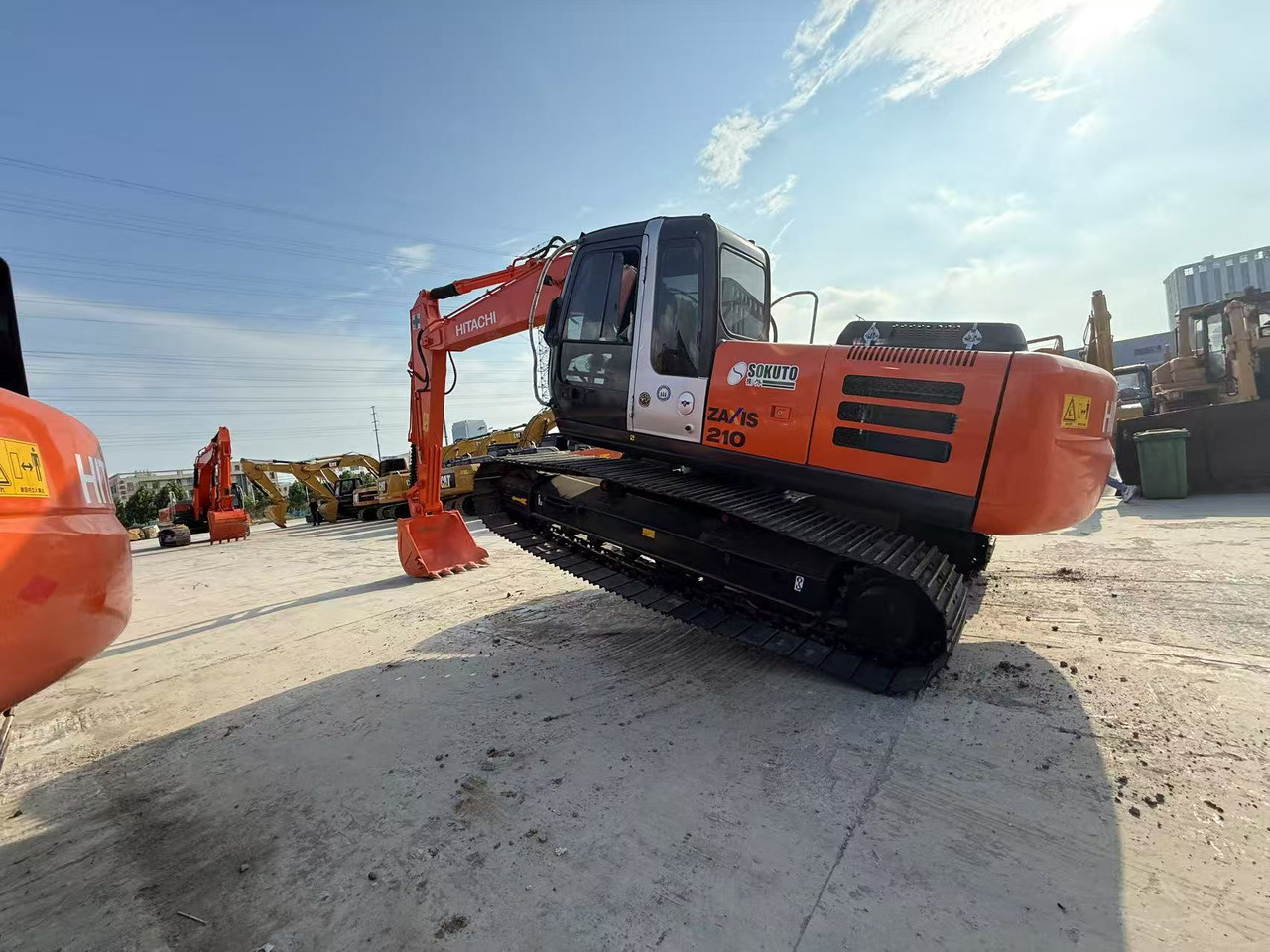 HITACHI ZX210-3G - Máy xúc bánh xích: hình 3 HITACHI ZX210-3G - Máy xúc bánh xích: hình 3