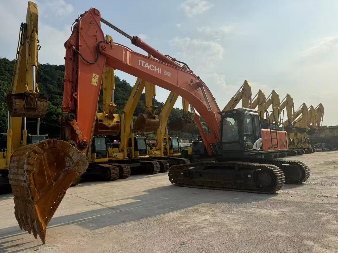 HITACHI ZX470-5G - Máy xúc bánh xích: hình 2 HITACHI ZX470-5G - Máy xúc bánh xích: hình 2