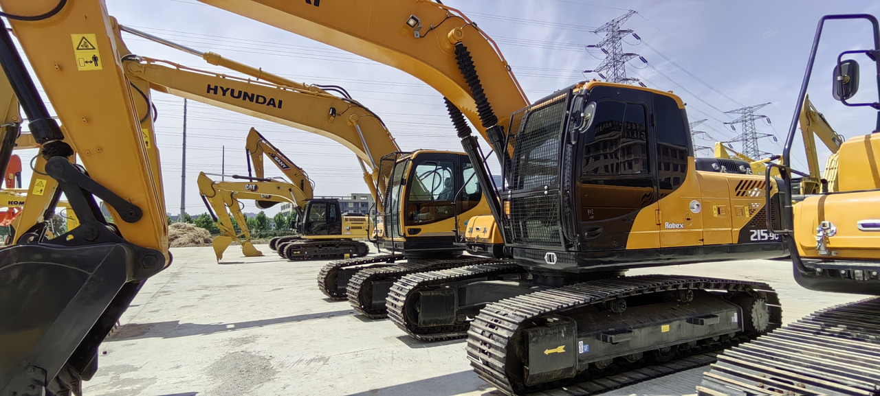 HYUNDAI R215-9T - Máy xúc bánh xích: hình 1 HYUNDAI R215-9T - Máy xúc bánh xích: hình 1