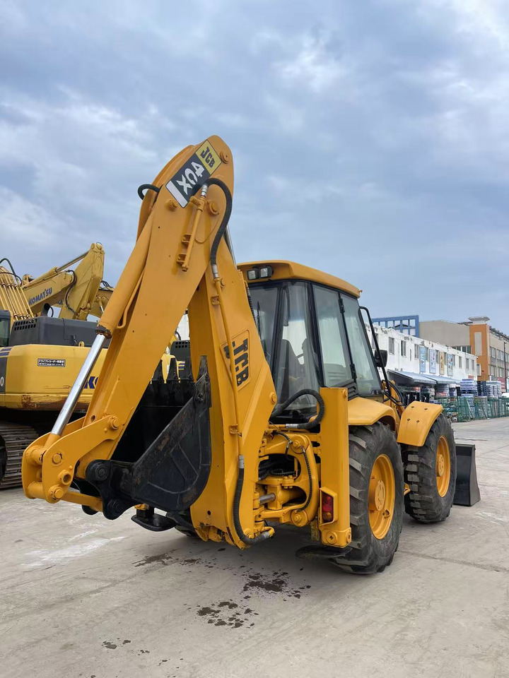 JCB 4CX - Máy xúc trước múc sau: hình 2 JCB 4CX - Máy xúc trước múc sau: hình 2