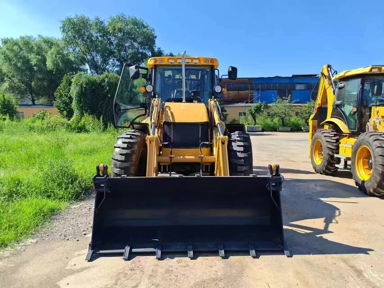 JCB 4CX - Máy xúc trước múc sau: hình 3 JCB 4CX - Máy xúc trước múc sau: hình 3
