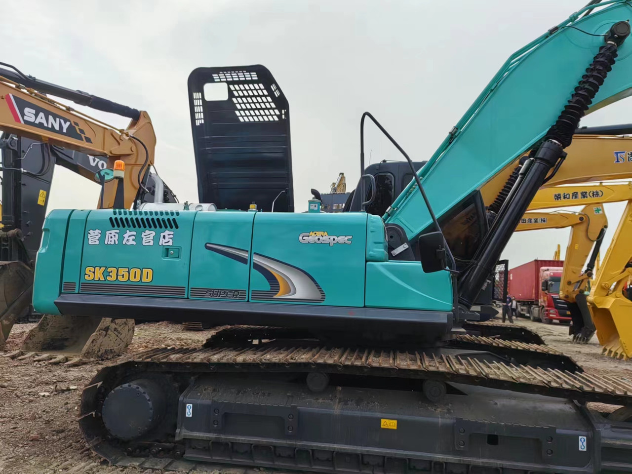 KOBELCO SK350 - Máy xúc mini: hình 1 KOBELCO SK350 - Máy xúc mini: hình 1