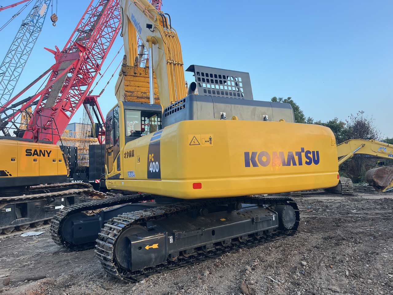 KOMATSU PC400-8R - Máy xúc bánh xích: hình 4 KOMATSU PC400-8R - Máy xúc bánh xích: hình 4
