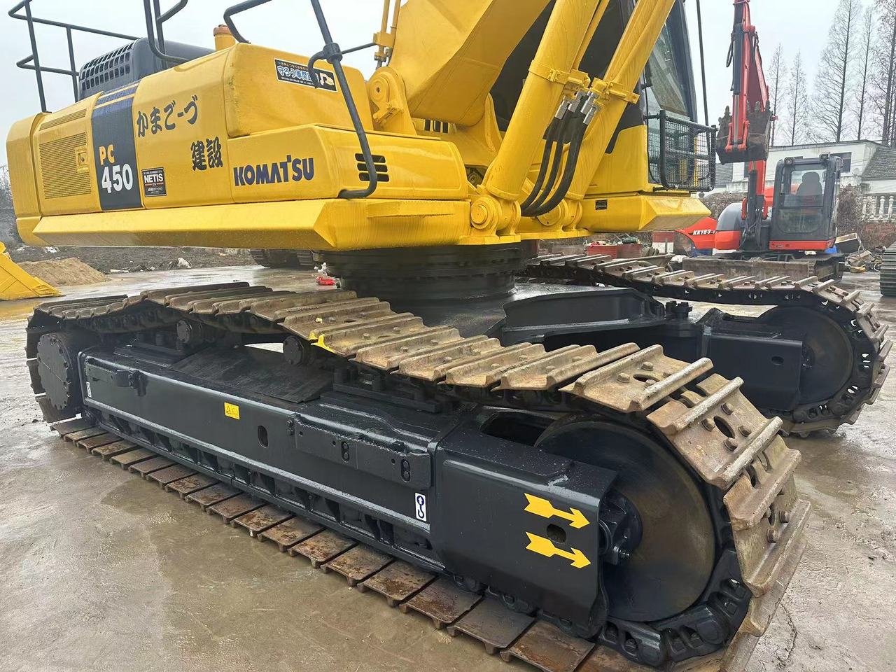 KOMATSU PC450-7 - Máy xúc bánh xích: hình 3 KOMATSU PC450-7 - Máy xúc bánh xích: hình 3