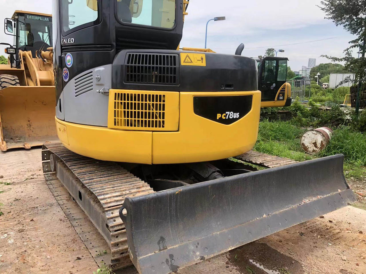 KOMATSU PC70-8 - Máy xúc mini: hình 4 KOMATSU PC70-8 - Máy xúc mini: hình 4