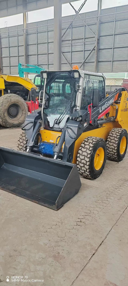 Liugong CLG385B - Máy xúc lật đa năng: hình 2 Liugong CLG385B - Máy xúc lật đa năng: hình 2