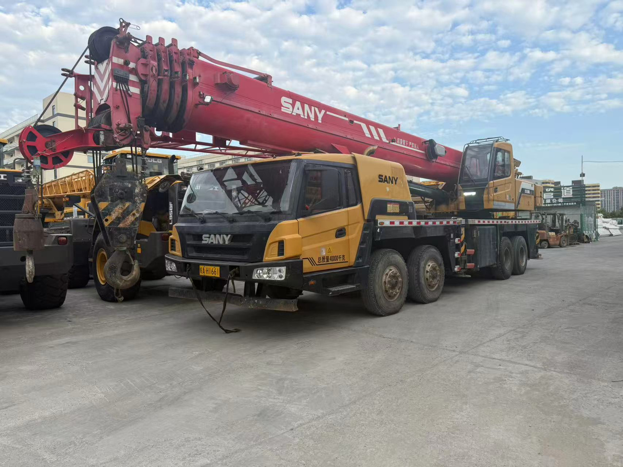 SANY SYM5405J - Cẩu bánh lốp: hình 1 SANY SYM5405J - Cẩu bánh lốp: hình 1