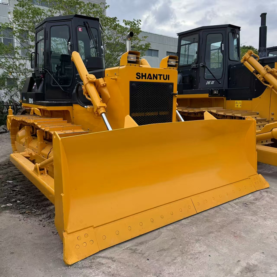 SHANTUI SD16 - Máy ủi: hình 3 SHANTUI SD16 - Máy ủi: hình 3