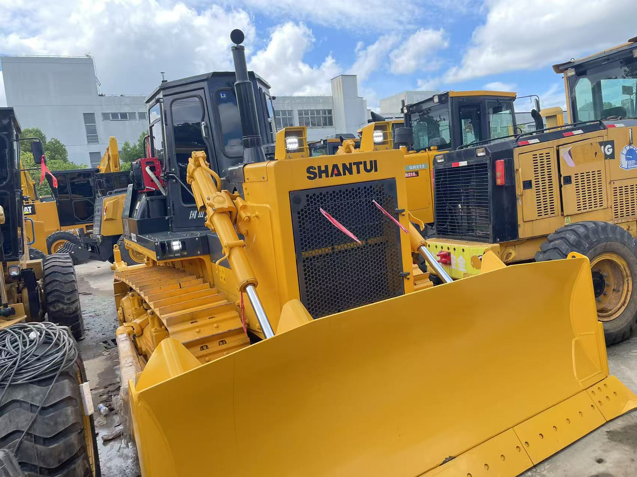 SHANTUI SD22 - Máy ủi: hình 1 SHANTUI SD22 - Máy ủi: hình 1