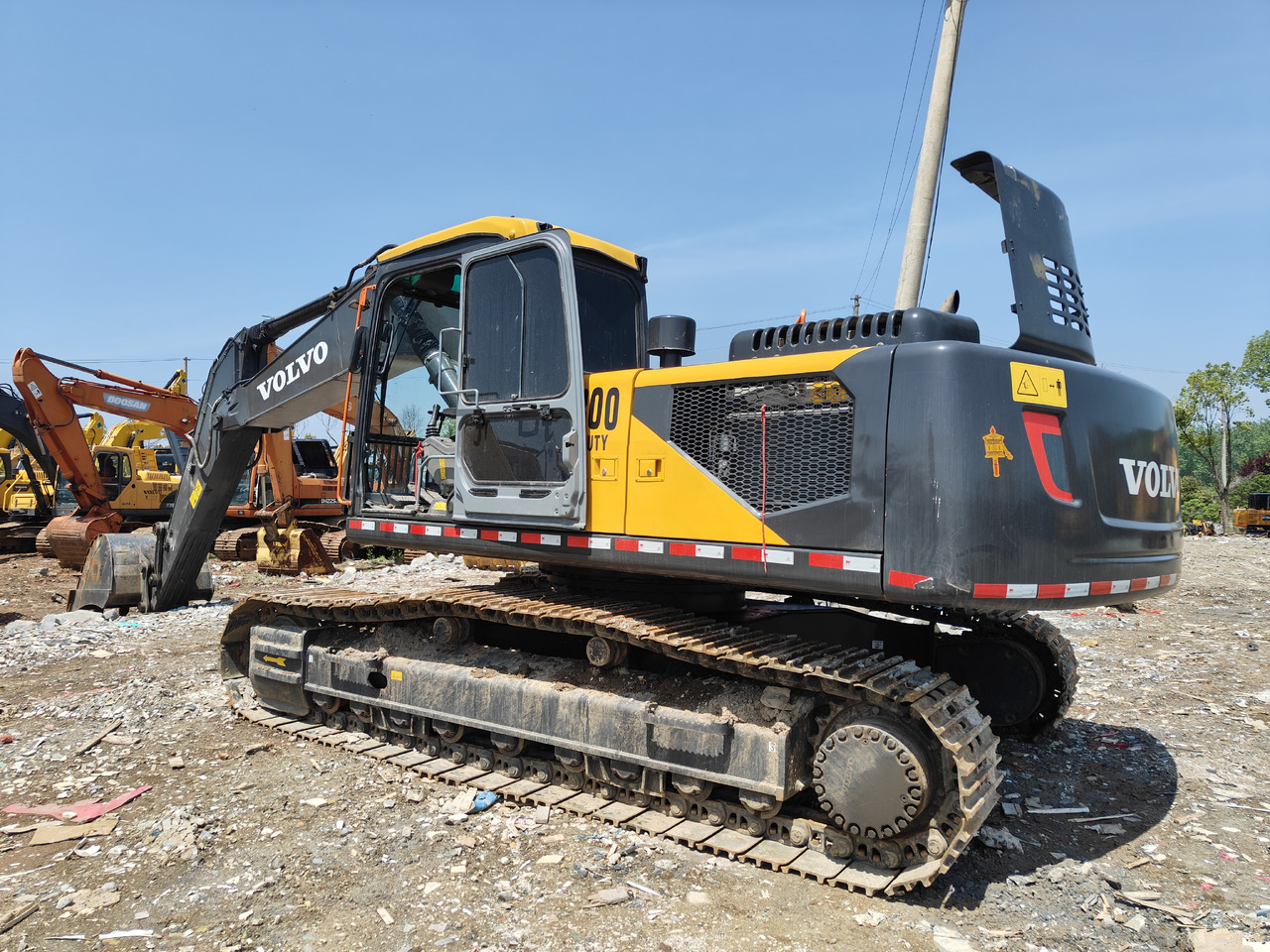 VOLVO EC300 - Máy xúc bánh xích: hình 2 VOLVO EC300 - Máy xúc bánh xích: hình 2