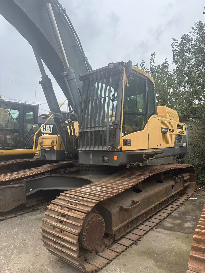 VOLVO EC380 - Máy xúc bánh xích: hình 2 VOLVO EC380 - Máy xúc bánh xích: hình 2