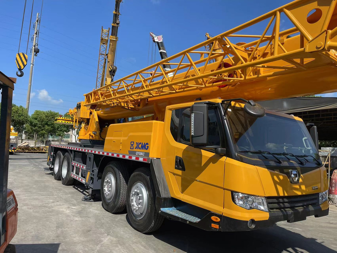 XCMG QY50K - Cẩu bánh lốp: hình 2 XCMG QY50K - Cẩu bánh lốp: hình 2