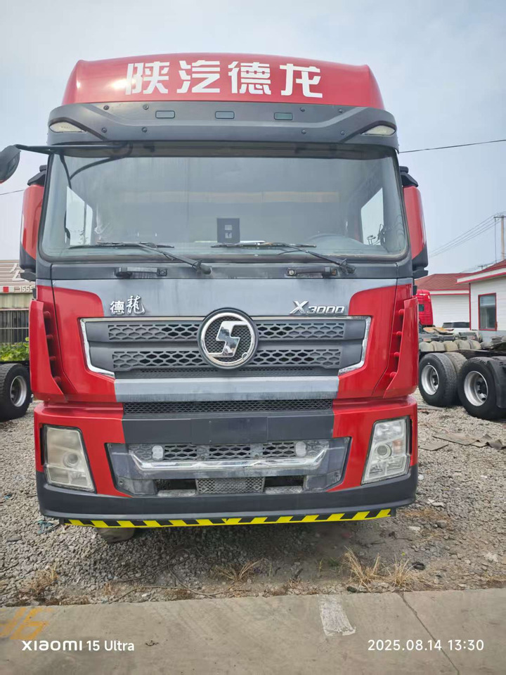 SHACMAN X3000 6x4 - Xe đầu kéo: hình 1 SHACMAN X3000 6x4 - Xe đầu kéo: hình 1