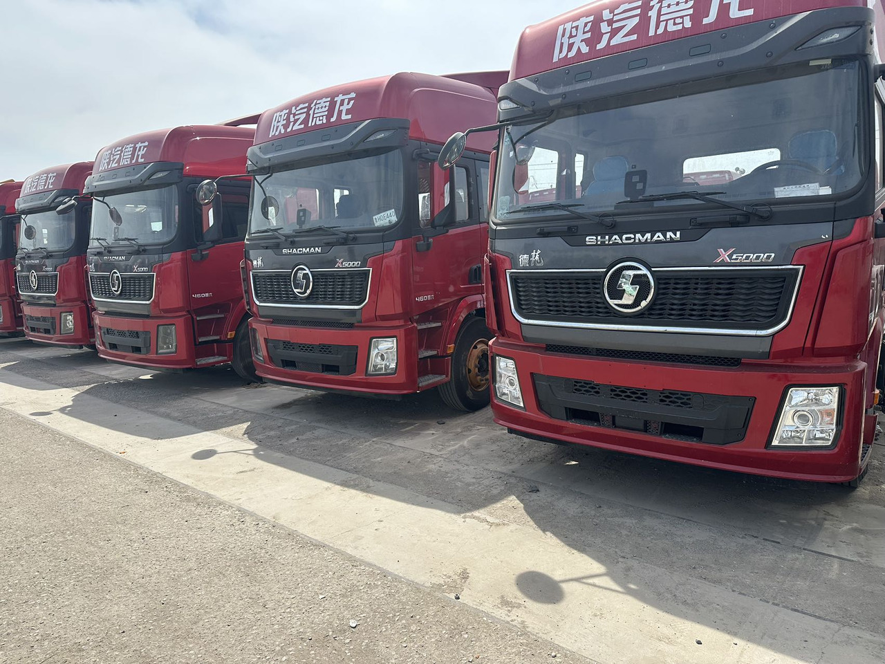 SHACMAN X5000 6x4 - Xe đầu kéo: hình 1 SHACMAN X5000 6x4 - Xe đầu kéo: hình 1