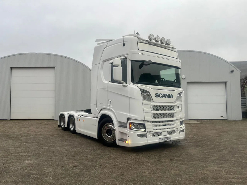 Scania R650 V8 NGS R650 6x4 - Xe đầu kéo: hình 1 Scania R650 V8 NGS R650 6x4 - Xe đầu kéo: hình 1