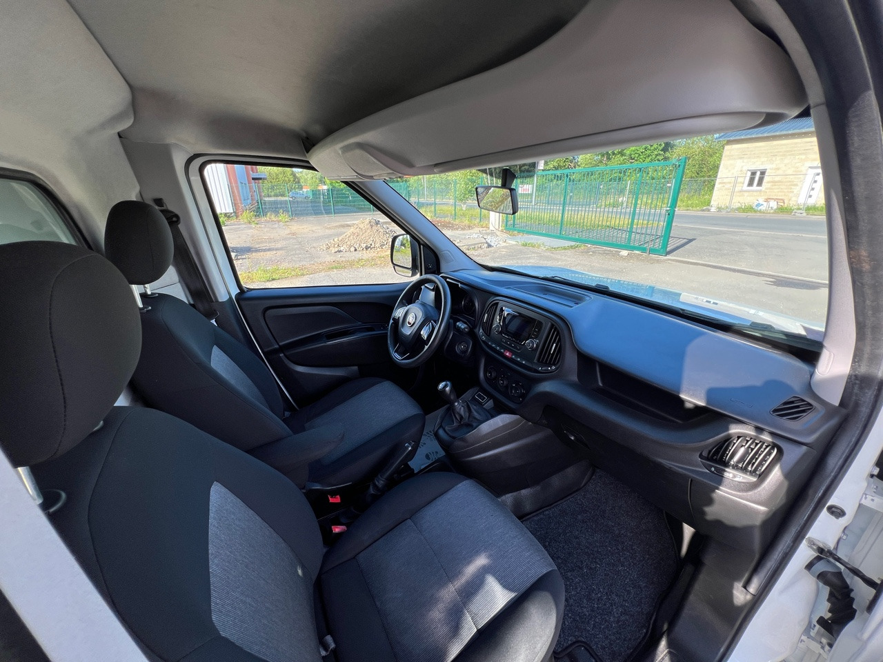 FIAT Doblo Multijet 1.3 95ch Utilitaire - Xe van chở hàng: hình 3 FIAT Doblo Multijet 1.3 95ch Utilitaire - Xe van chở hàng: hình 3
