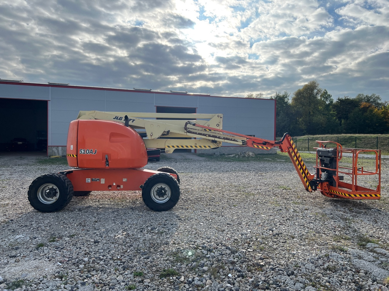 JLG 510 AJ - Xe nâng người nhiều khớp nối: hình 2 JLG 510 AJ - Xe nâng người nhiều khớp nối: hình 2