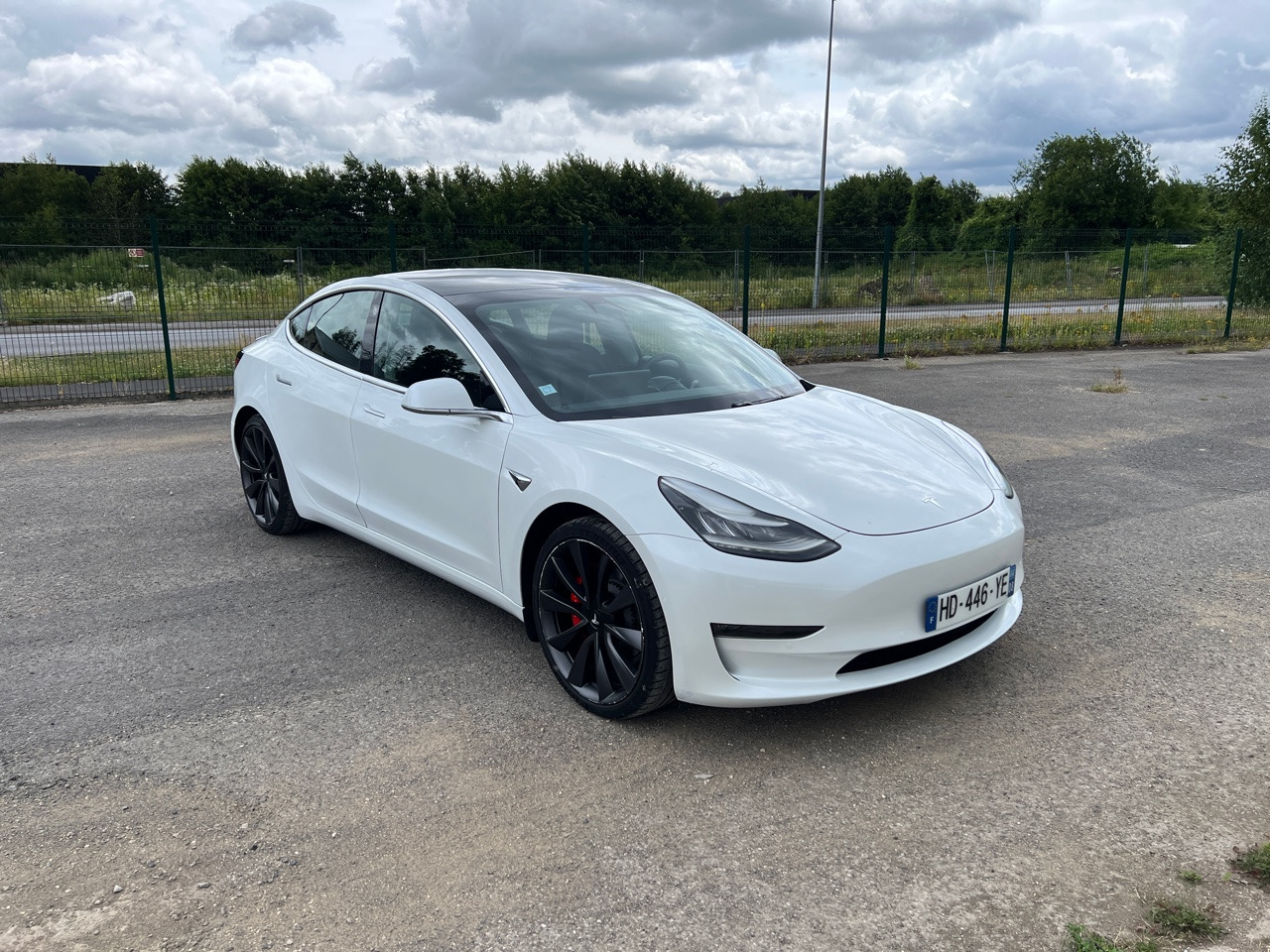 TESLA Model 3 Performance Dual Motor FSD 3 Autopilot - Sedan: hình 4 TESLA Model 3 Performance Dual Motor FSD 3 Autopilot - Sedan: hình 4