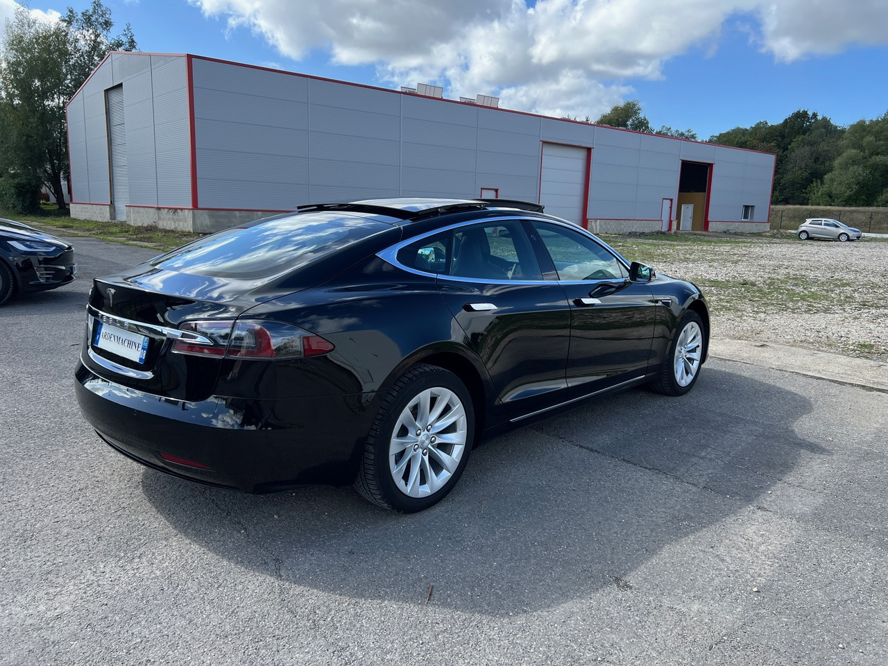 TESLA Model S 75D -Capacité de conduite autonome – Phase 2 – 93% SOH - Sedan: hình 2 TESLA Model S 75D -Capacité de conduite autonome – Phase 2 – 93% SOH - Sedan: hình 2