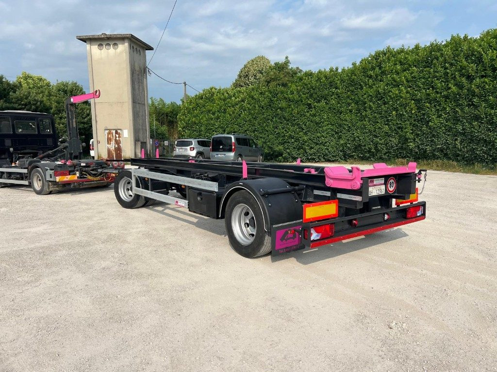 ATLAS RIMORCHIO ATLAS SCARRABILE - Rơ moóc thùng chứa: hình 1 ATLAS RIMORCHIO ATLAS SCARRABILE - Rơ moóc thùng chứa: hình 1