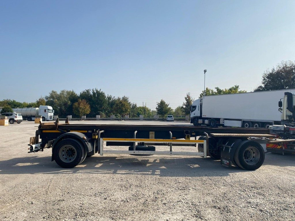 CARDI RIMORCHIO CARDI SCARRABILE PNEUMATICO - Rơ moóc thùng chứa: hình 4 CARDI RIMORCHIO CARDI SCARRABILE PNEUMATICO - Rơ moóc thùng chứa: hình 4