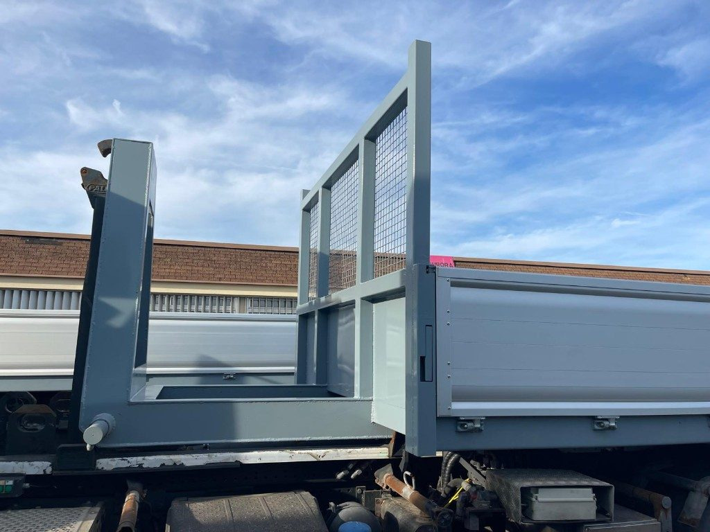 CONTAINER SCARRABILE NUOVO A PIANALE CON SPONDE - Thùng chứa hooklift: hình 2 CONTAINER SCARRABILE NUOVO A PIANALE CON SPONDE - Thùng chứa hooklift: hình 2