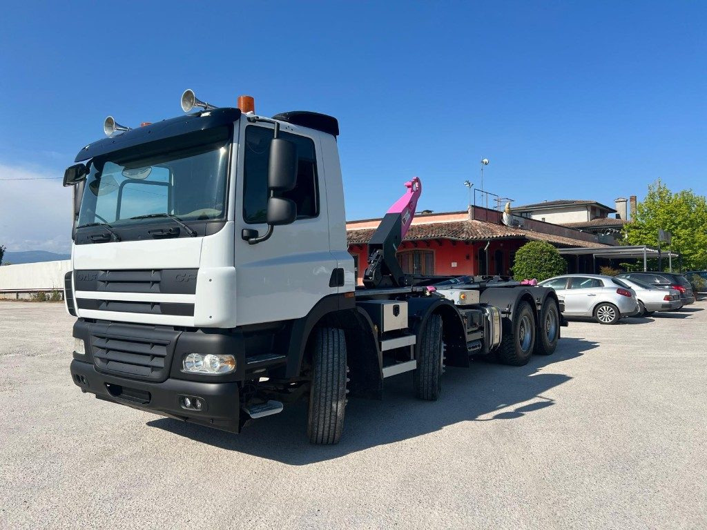 DAF CF85 SCARRABILE - Xe tải nâng móc: hình 1 DAF CF85 SCARRABILE - Xe tải nâng móc: hình 1