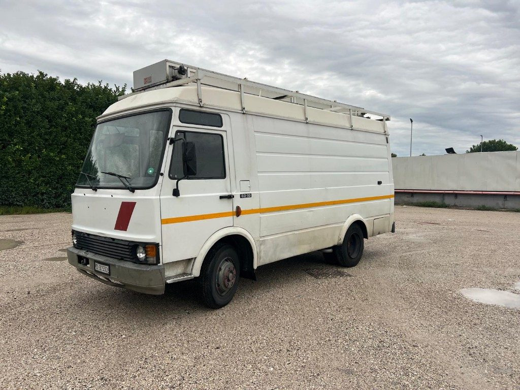 FIAT 60 10 - Xe van chở hàng: hình 1 FIAT 60 10 - Xe van chở hàng: hình 1