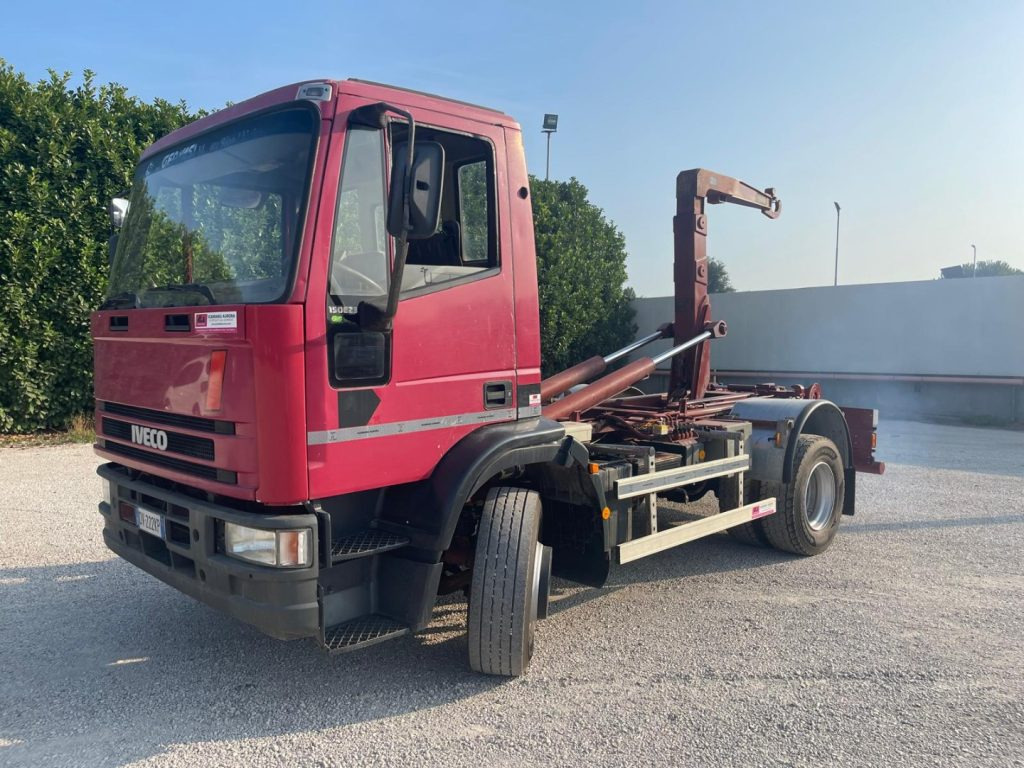 FIAT IVECO EUROCARGO 150E23 - Xe tải nâng móc: hình 1 FIAT IVECO EUROCARGO 150E23 - Xe tải nâng móc: hình 1