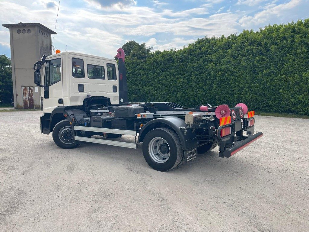 IVECO EUROCARGO 120E22 SCARRABILE - Xe tải nâng móc: hình 3 IVECO EUROCARGO 120E22 SCARRABILE - Xe tải nâng móc: hình 3