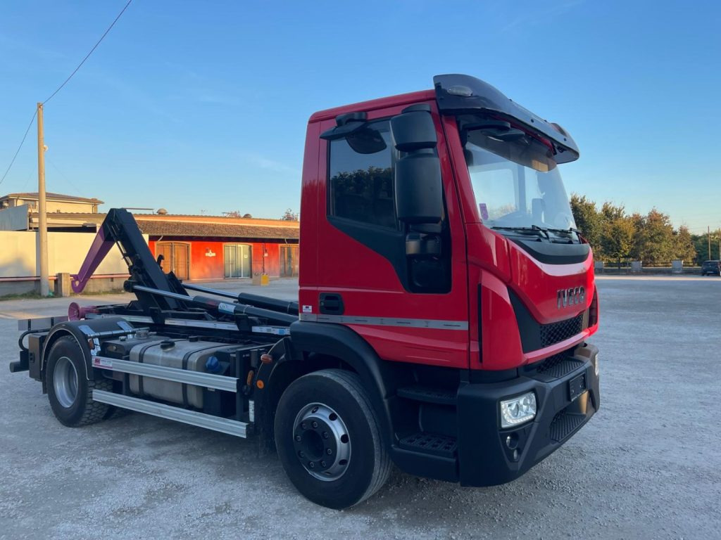 IVECO EUROCARGO 160E32 CON SCARRABILE NUOVO - Xe tải nâng móc: hình 2 IVECO EUROCARGO 160E32 CON SCARRABILE NUOVO - Xe tải nâng móc: hình 2