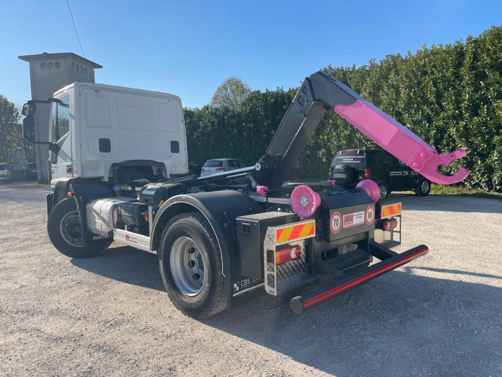 IVECO EUROCARGO 180E25 CON SCARRABILE NUOVO - Xe tải nâng móc: hình 4 IVECO EUROCARGO 180E25 CON SCARRABILE NUOVO - Xe tải nâng móc: hình 4
