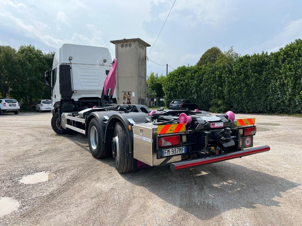 IVECO STRALIS 510 SCARRABILE - Xe tải nâng móc: hình 5 IVECO STRALIS 510 SCARRABILE - Xe tải nâng móc: hình 5