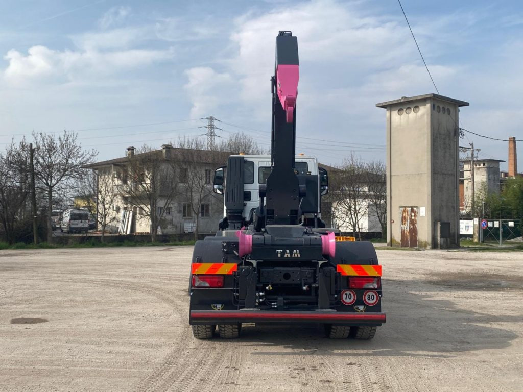 IVECO TRAKKER T-WAY AD510 NUOVO SCARRABILE - Xe tải nâng móc: hình 4 IVECO TRAKKER T-WAY AD510 NUOVO SCARRABILE - Xe tải nâng móc: hình 4