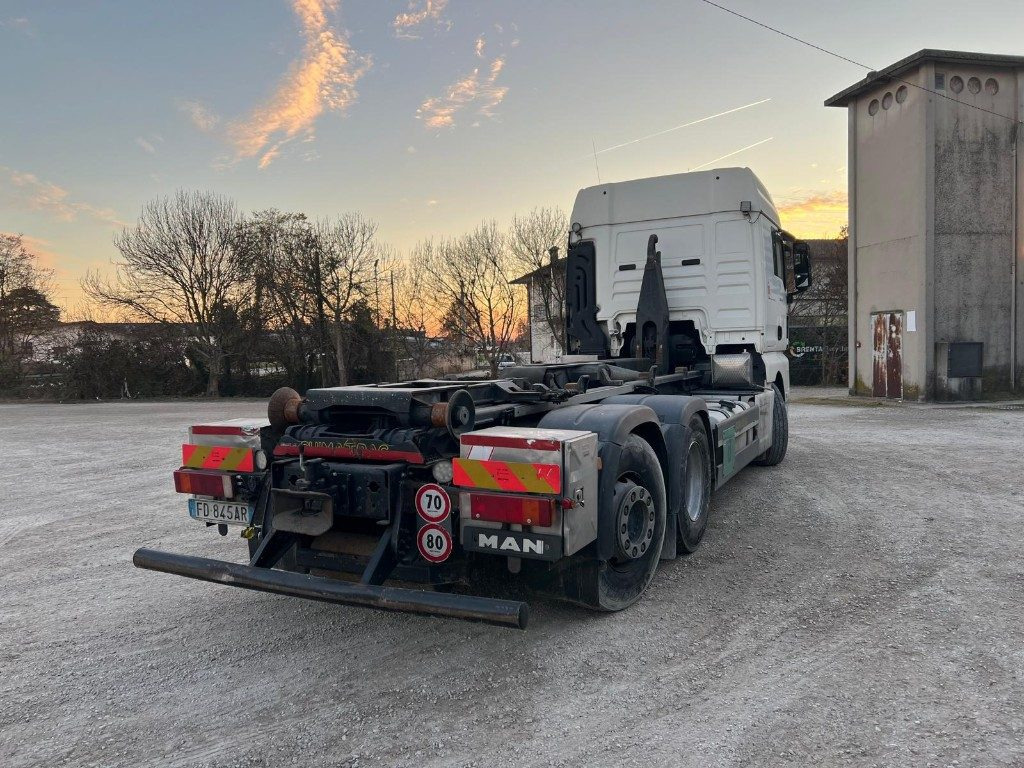 MAN TGX 26.480 USATO SCARRABILE - Xe tải nâng móc: hình 4 MAN TGX 26.480 USATO SCARRABILE - Xe tải nâng móc: hình 4