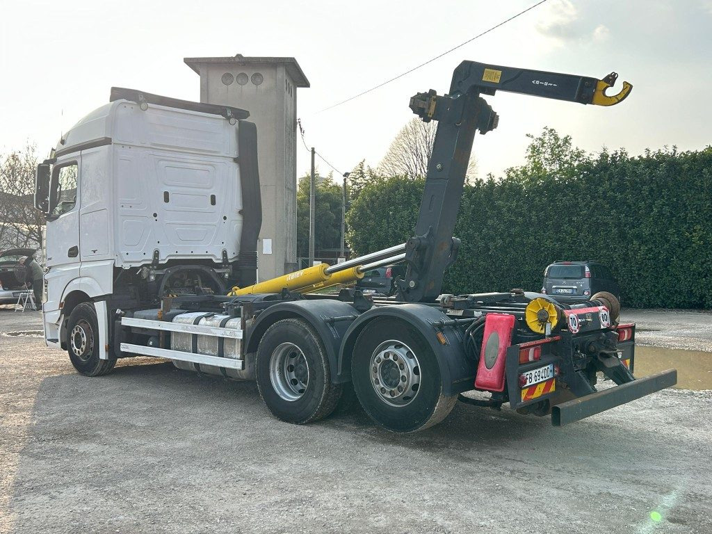 MERCEDES ACTROS 25.51 SCARRABILE - Xe tải nâng móc: hình 4 MERCEDES ACTROS 25.51 SCARRABILE - Xe tải nâng móc: hình 4