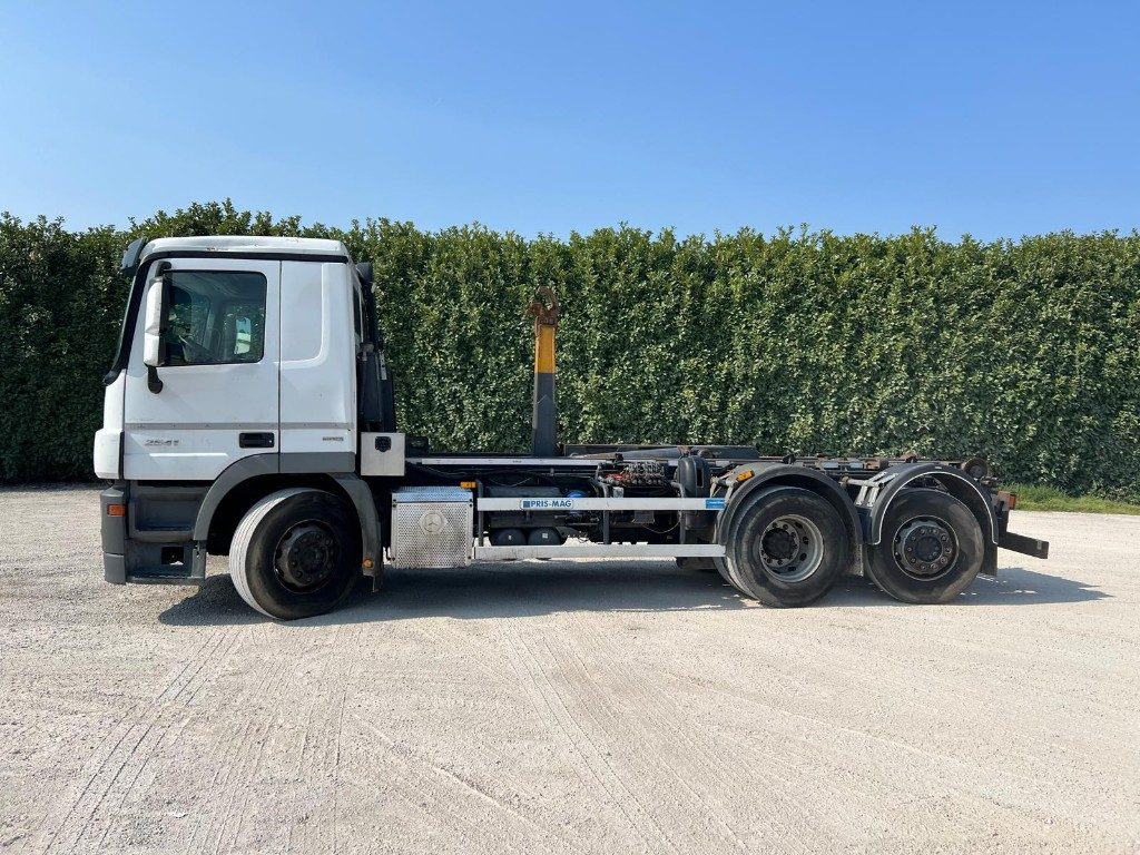 MERCEDES-BENZ MERCEDES ACTROS 25.41 SCARRABILE - Xe tải nâng móc: hình 3 MERCEDES-BENZ MERCEDES ACTROS 25.41 SCARRABILE - Xe tải nâng móc: hình 3
