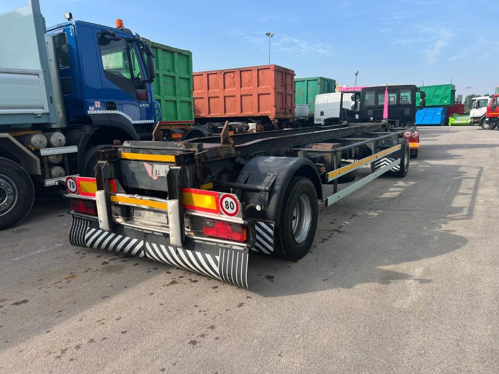 ZORZI RIMORCHIO ZORZI 20R075 SCARRABILE PNEUMATICO - Rơ moóc thùng chứa: hình 3 ZORZI RIMORCHIO ZORZI 20R075 SCARRABILE PNEUMATICO - Rơ moóc thùng chứa: hình 3