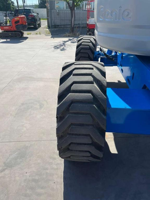 Genie Z45/25 - Xe nâng người nhiều khớp nối: hình 4 Genie Z45/25 - Xe nâng người nhiều khớp nối: hình 4