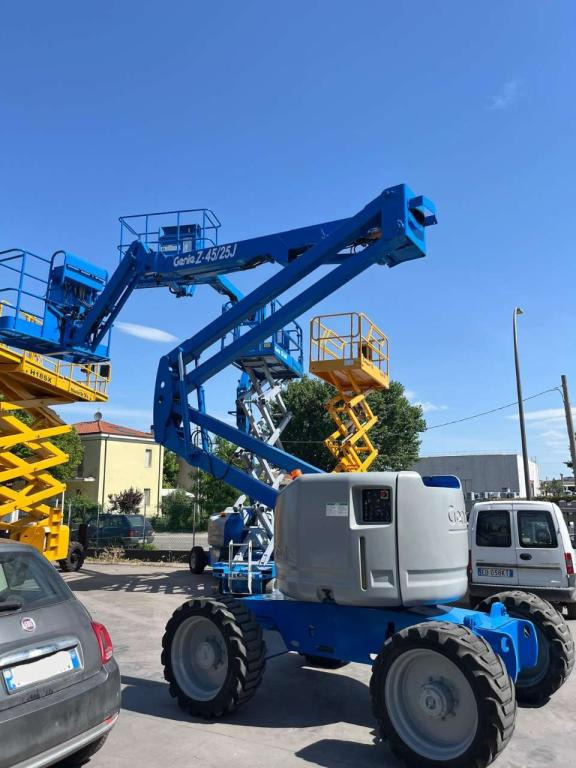 Genie Z45/25 - Xe nâng người nhiều khớp nối: hình 1 Genie Z45/25 - Xe nâng người nhiều khớp nối: hình 1