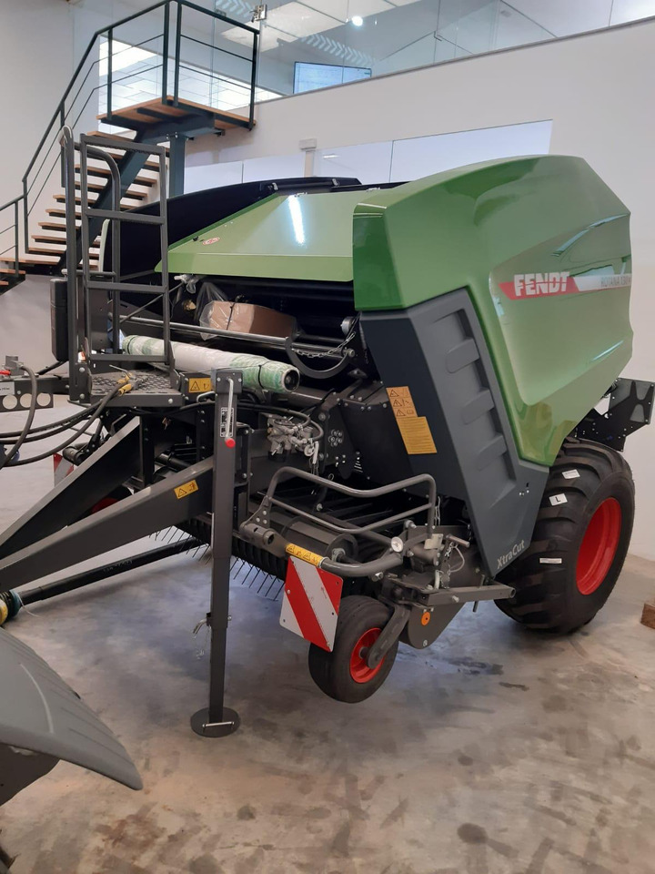 Fendt Rotana 130 F - Trang thiết bị dàn trải: hình 4 Fendt Rotana 130 F - Trang thiết bị dàn trải: hình 4