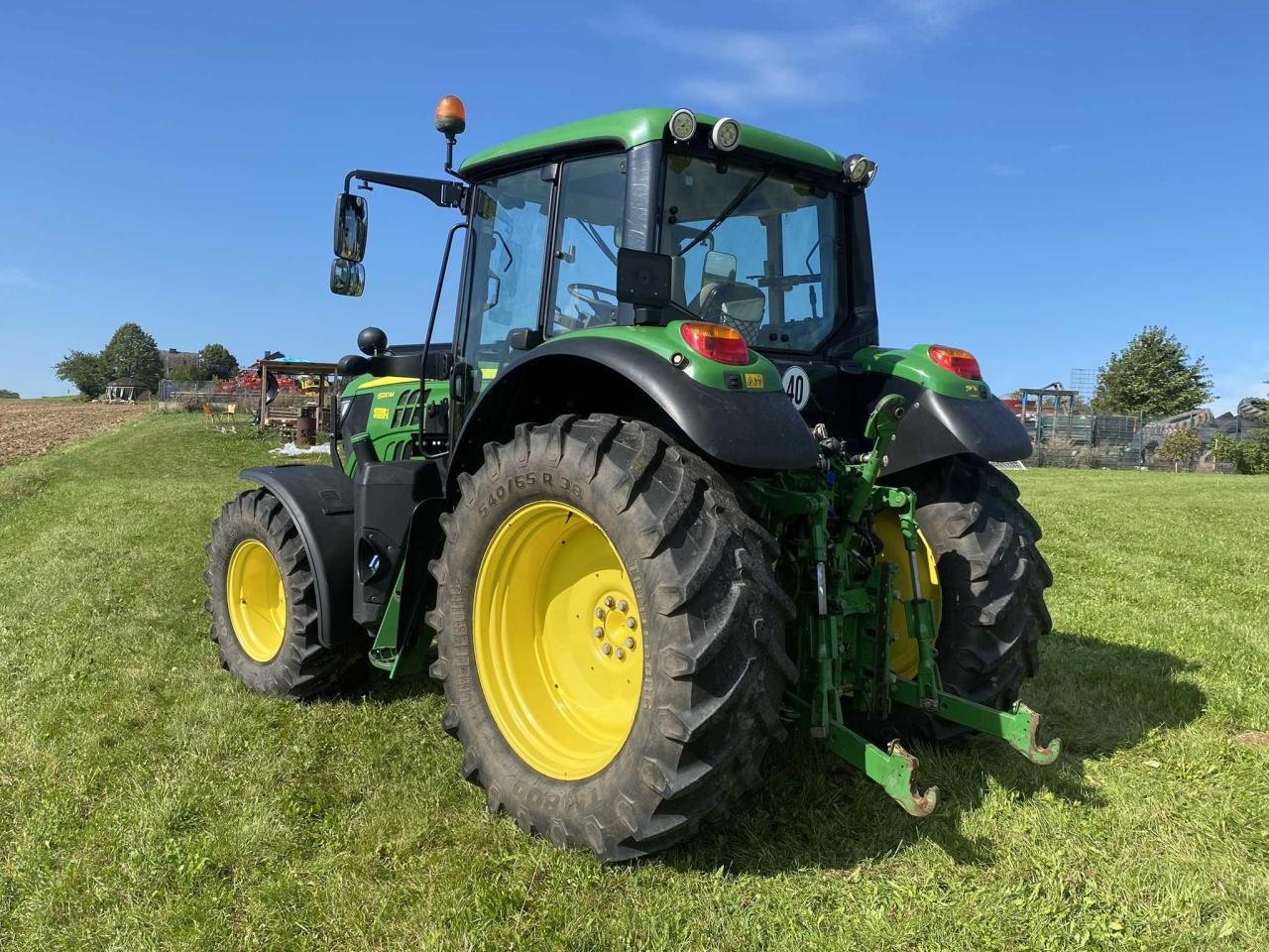 John Deere 6120M - Máy cày: hình 4 John Deere 6120M - Máy cày: hình 4