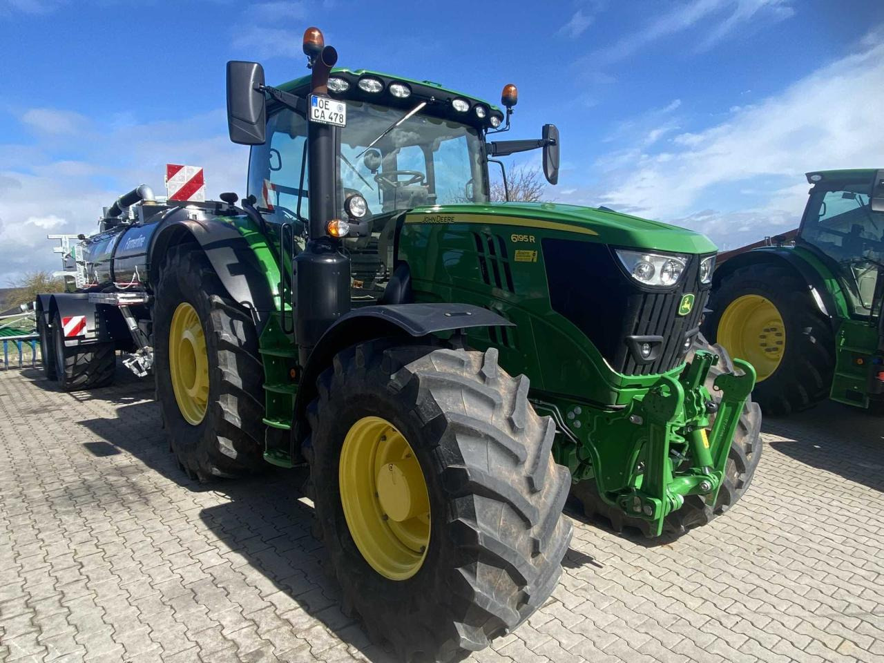 John Deere 6195R - Máy cày: hình 4 John Deere 6195R - Máy cày: hình 4