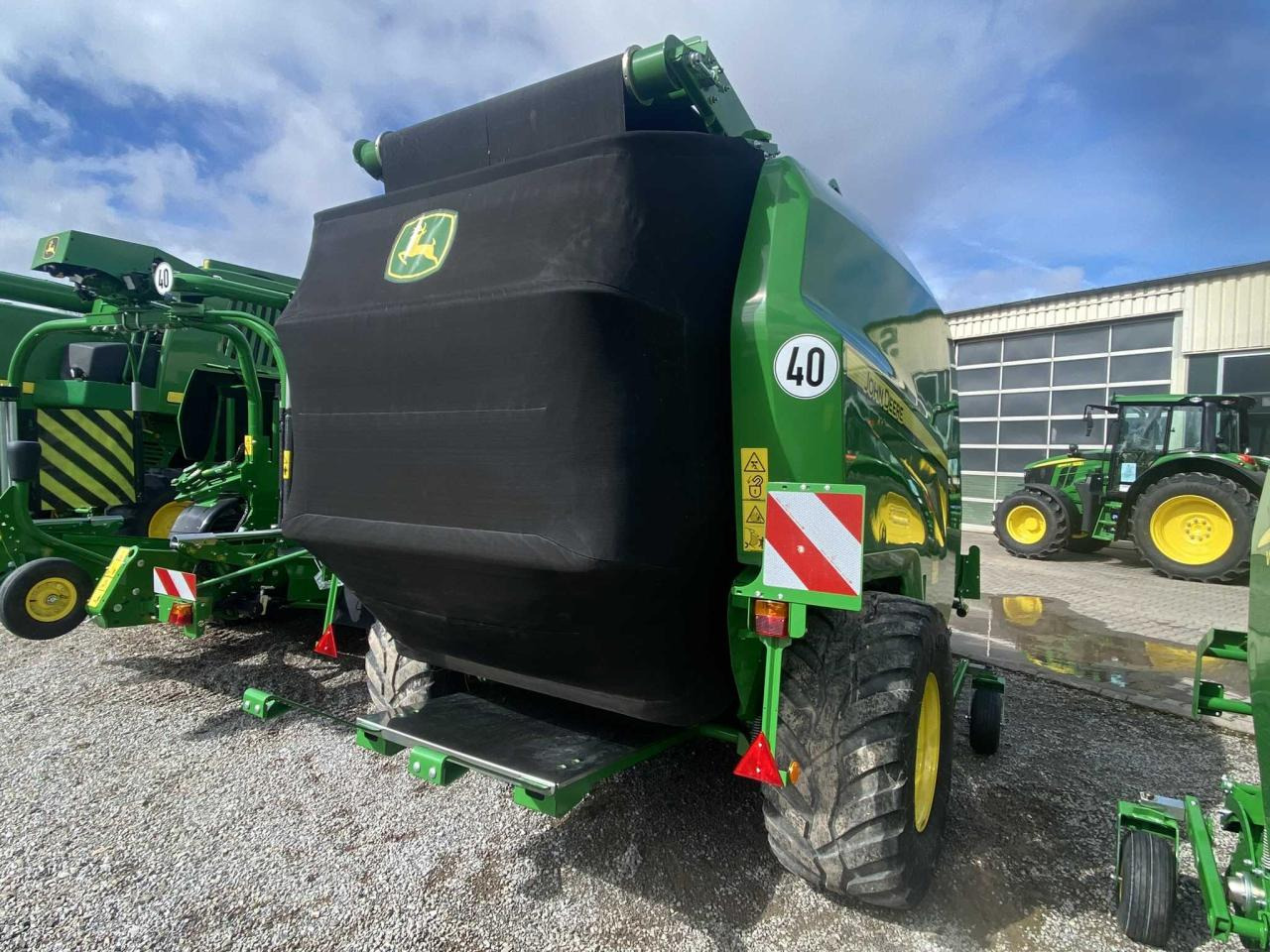 John Deere V461 R - 671 Bunde - Máy đóng kiện tròn: hình 5 John Deere V461 R - 671 Bunde - Máy đóng kiện tròn: hình 5