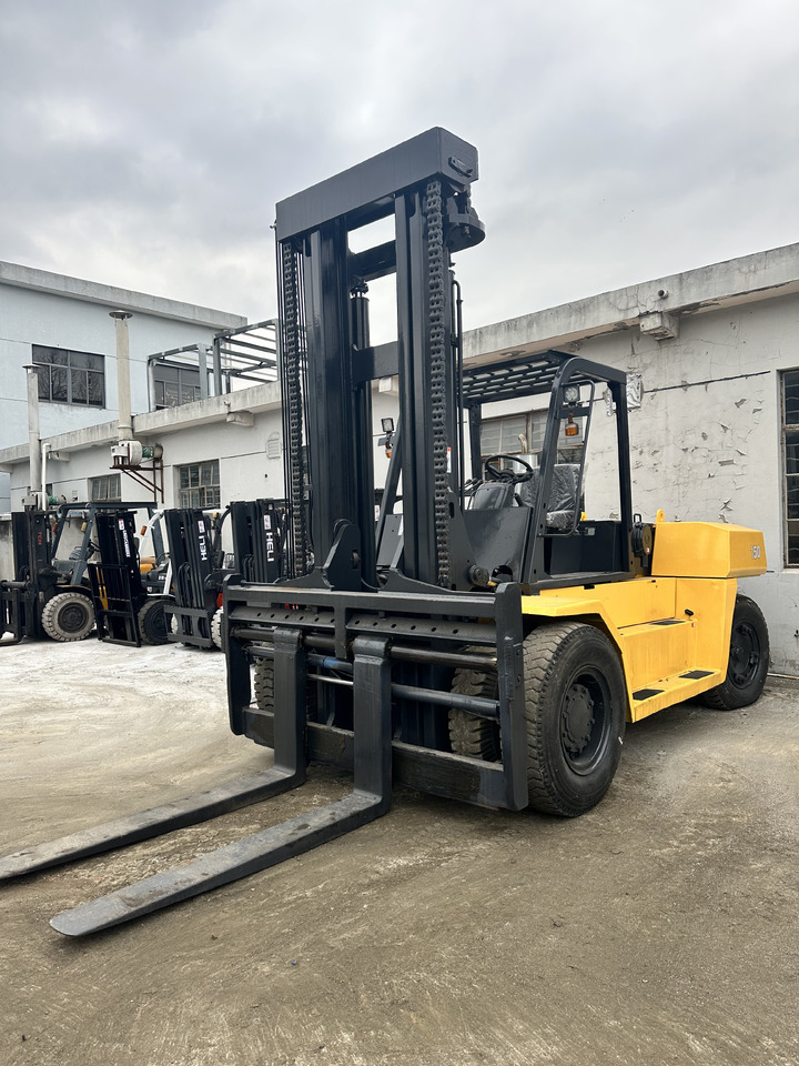 KOMATSU FD150 FD100 FD30 FD50 FD80 3Ton 5ton 8ton 10ton 15ton 16ton 20ton komatsu forklift - Xe nâng diesel: hình 2 KOMATSU FD150 FD100 FD30 FD50 FD80 3Ton 5ton 8ton 10ton 15ton 16ton 20ton komatsu forklift - Xe nâng diesel: hình 2