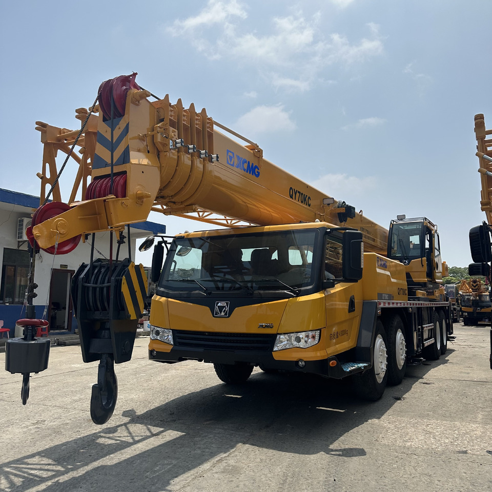 XCMG 70 ton QY70KC XCT75 QY75K QY70KS truck crane - Cẩu bánh lốp: hình 1 XCMG 70 ton QY70KC XCT75 QY75K QY70KS truck crane - Cẩu bánh lốp: hình 1